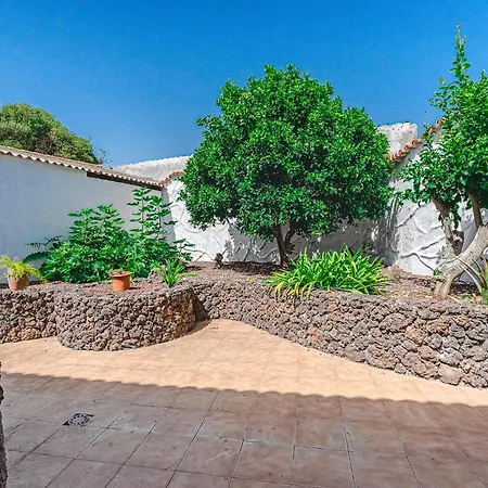 Villa Casa Laura 4 Villa *